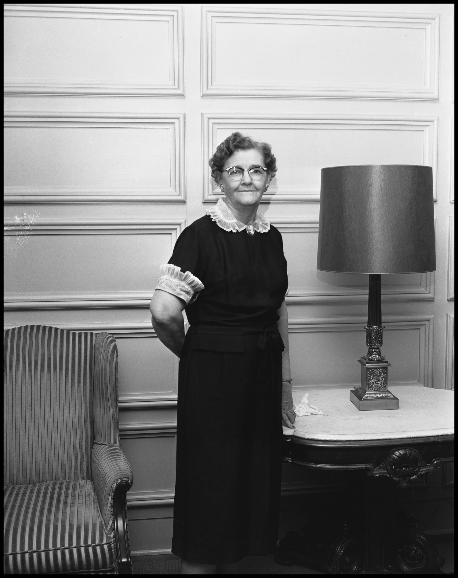 [Bruce Hall dorm mother near lamp] UNT Digital Library