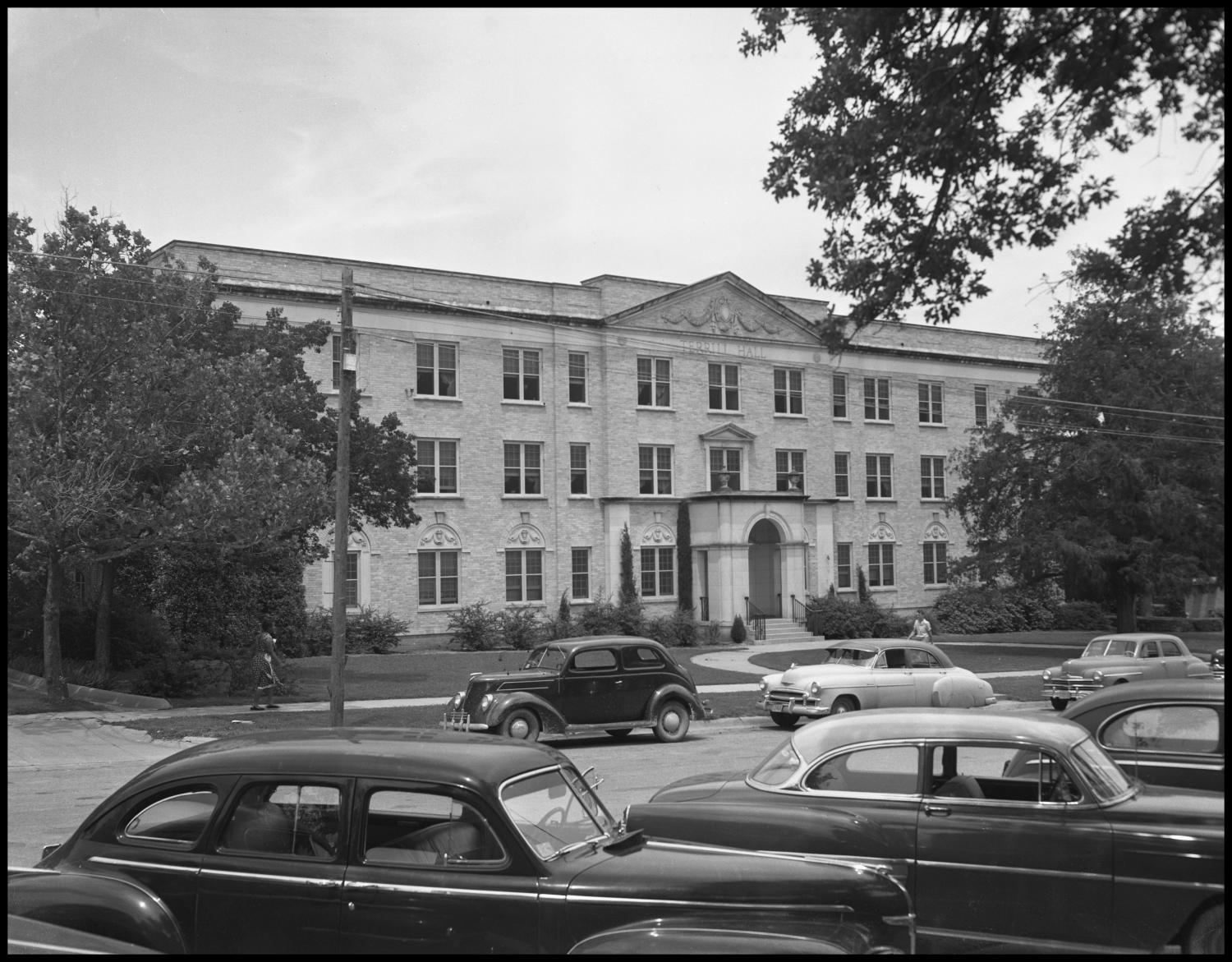 [Photograph of Terrill Hall] UNT Digital Library