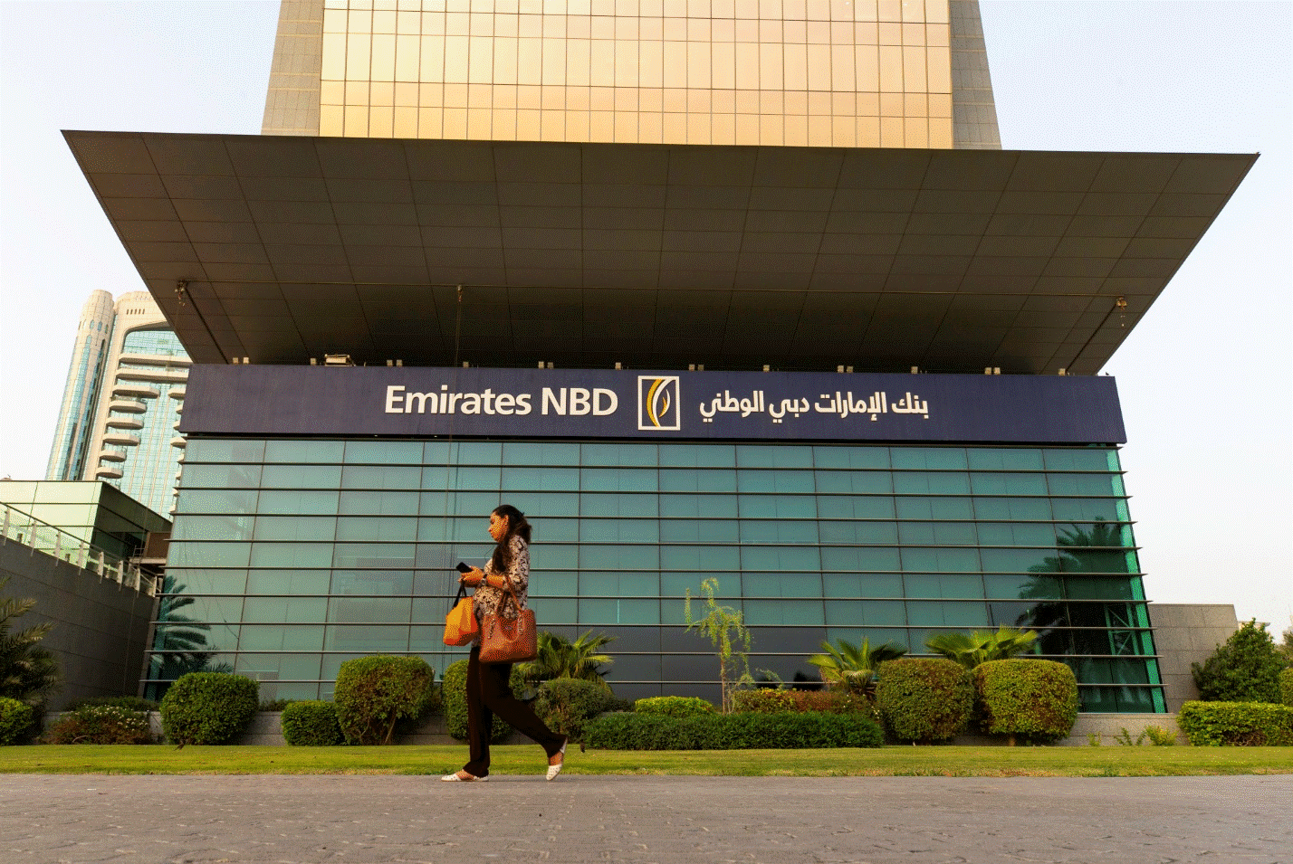 Emirates NBD partners with Plug and Play Abu Dhabi to seek FinTech