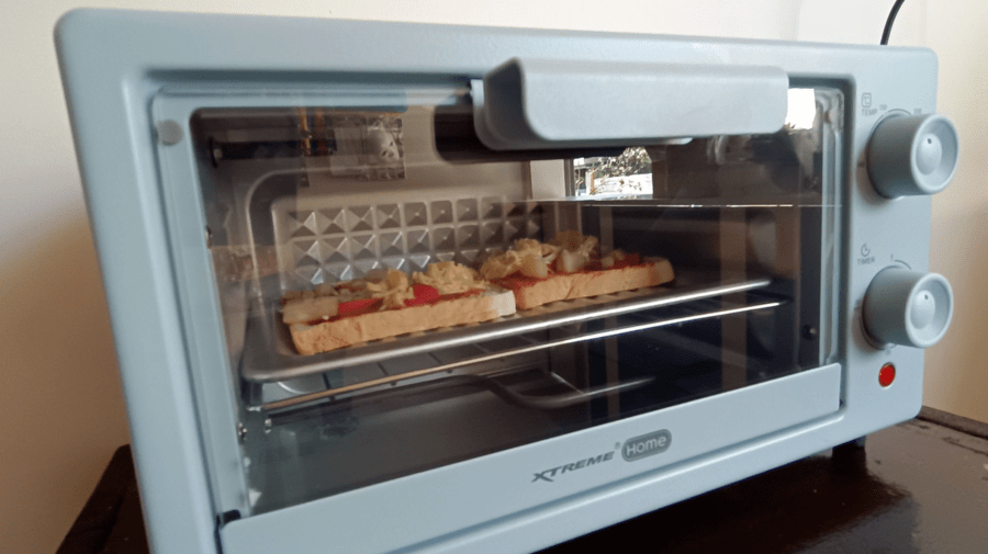 XTREME OVEN TOASTER Aesthetic and Affordable Kitchen Countertop Companion