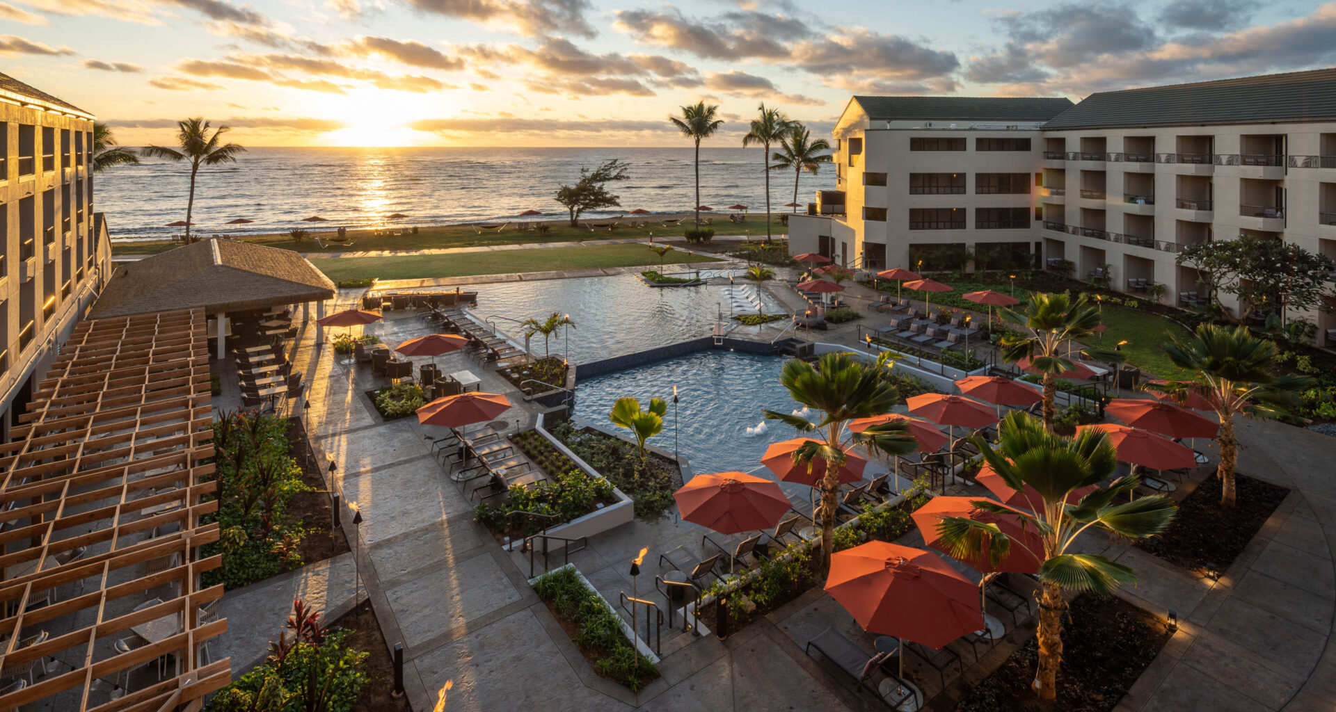 Travelers choose Del Mar Cabo Dream Homes or Kauai Coconut Villas