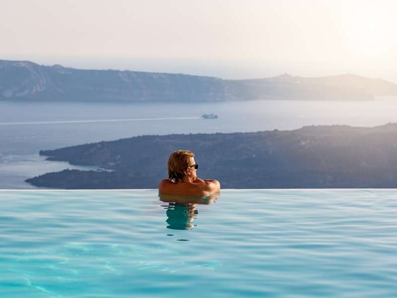 The Infinity Pool • Designs for a Breathtaking Swimming Experience