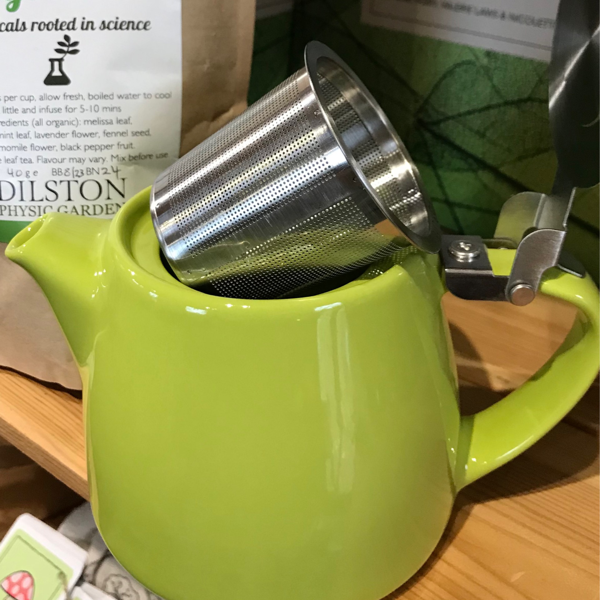 Stump Teapot Small Dilston Physic Garden