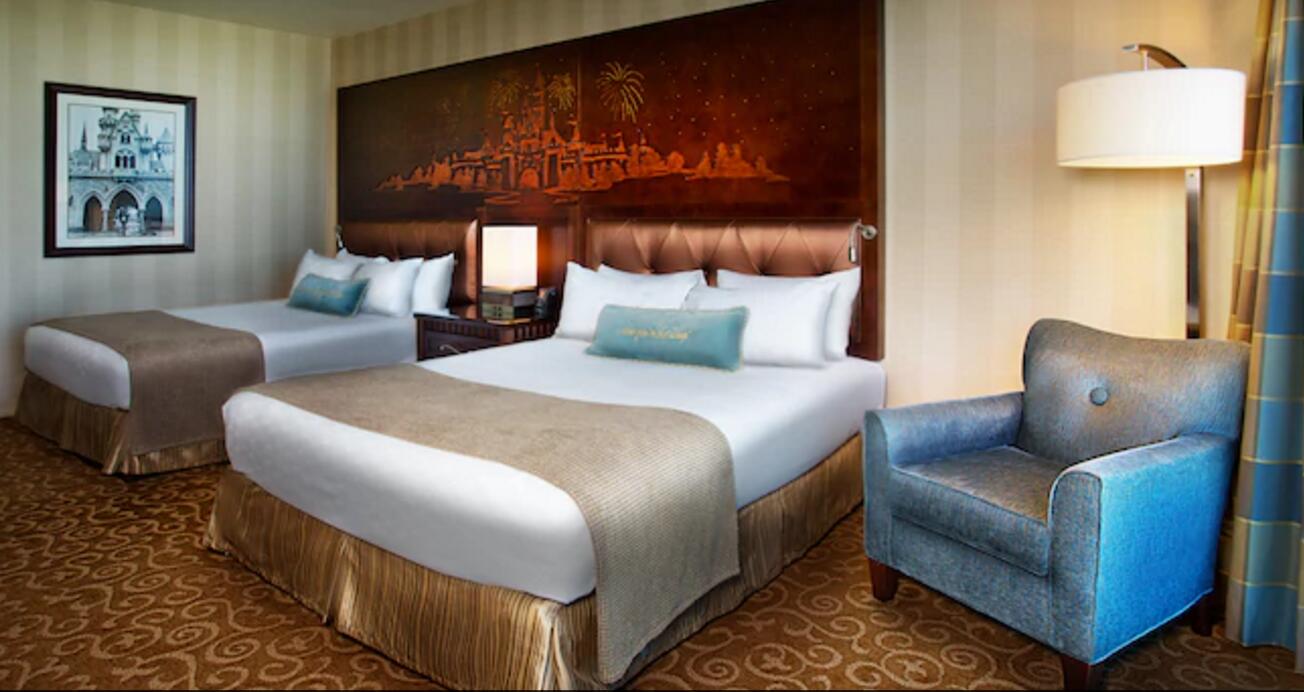 Disneyland Hotel 2 Bedroom Junior Suite Layout Plan