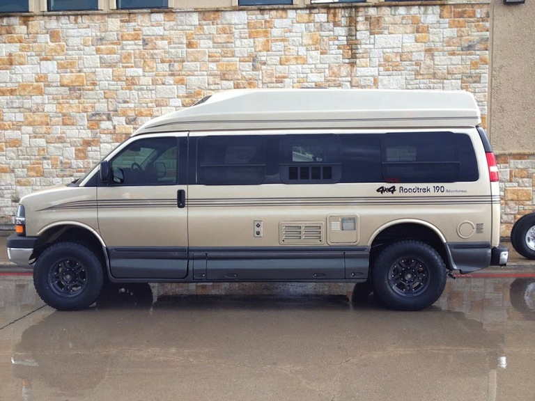 Rare Roadtrek 190Popular Class B Motorhome 4×4 Off Road Diminished