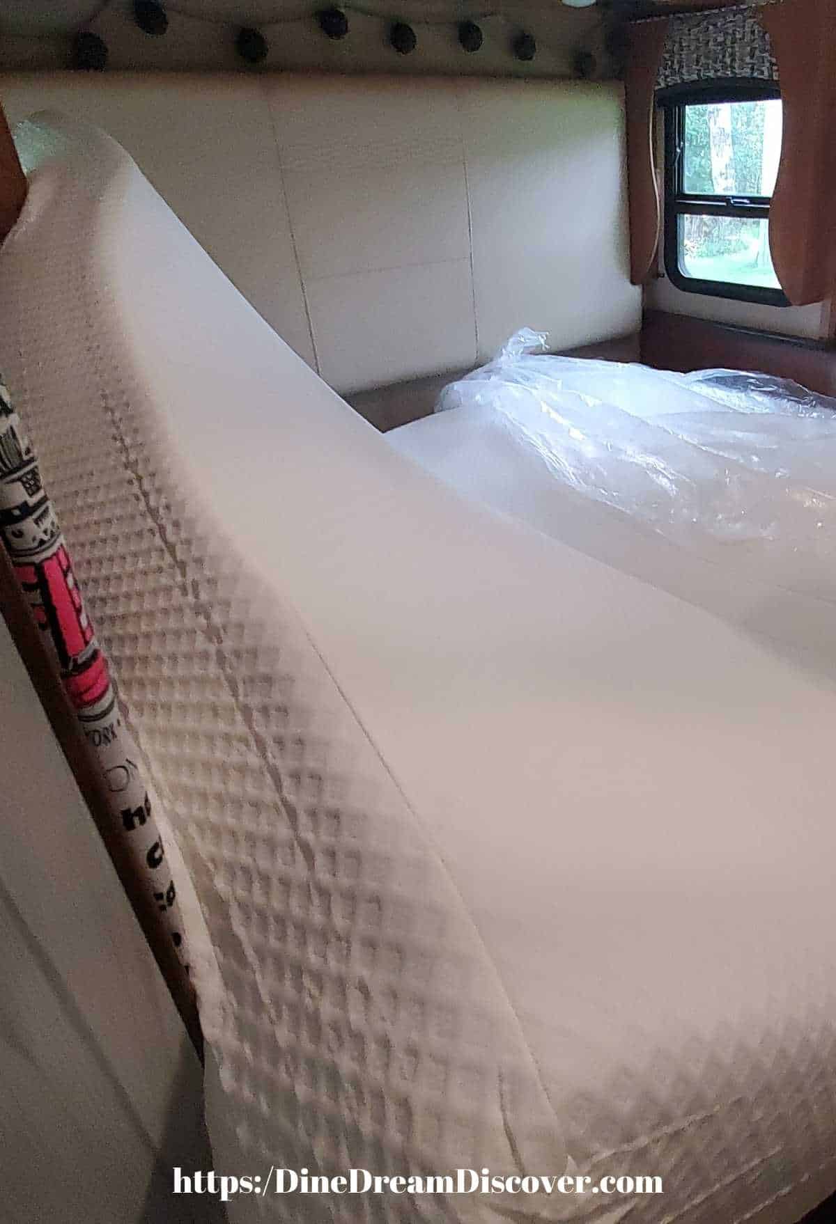 The BEST Replacement RV Mattress DINE DREAM DISCOVER