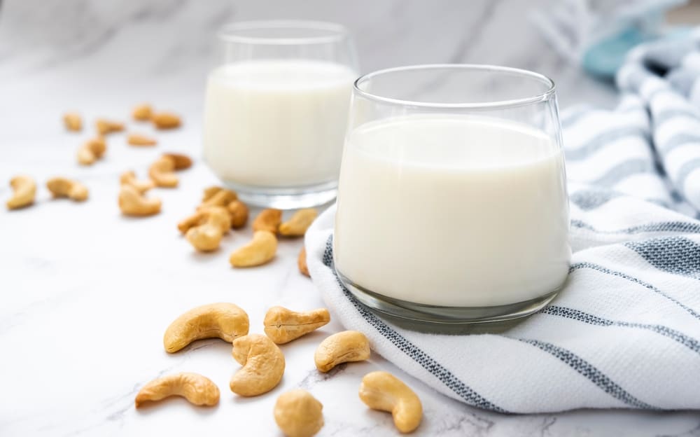 What To Drink Before Singing (And What To Avoid) DineWithDrinks