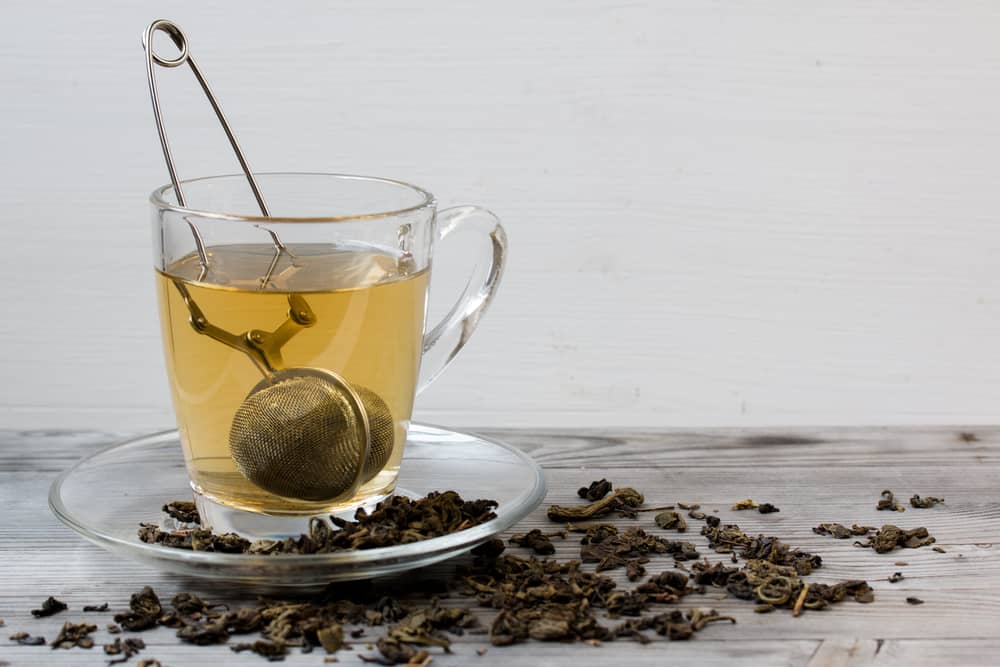 How To Drink Loose Leaf Tea (All Methods Listed) DineWithDrinks
