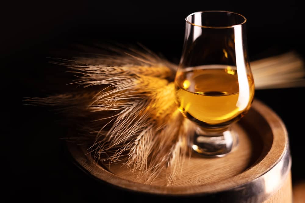 What Is the Difference Between Rye and Whiskey? DineWithDrinks