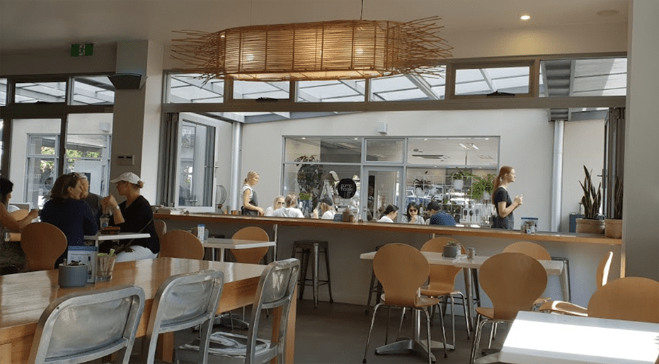 Maple Cafe Dining Tas