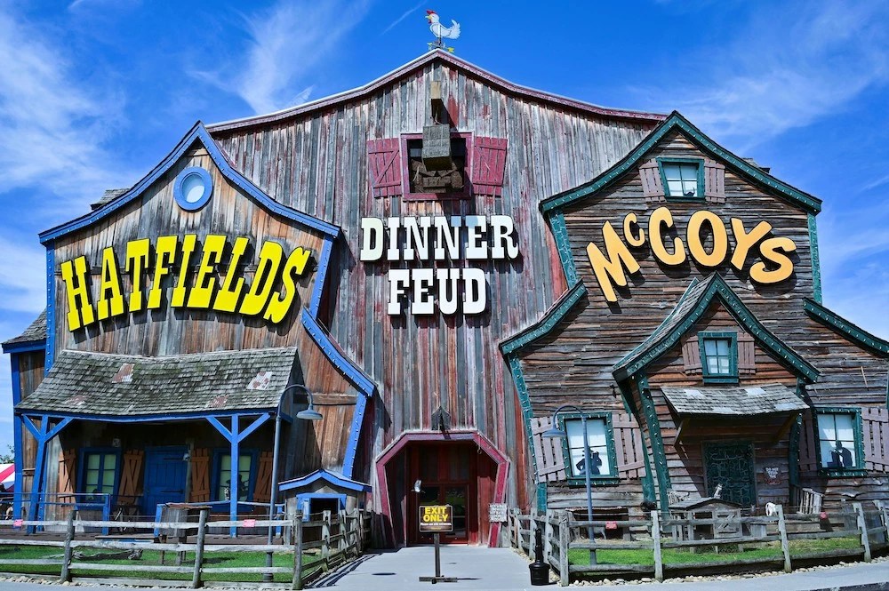 How to Get the Best Hatfield and McCoy Dinner Show Tickets