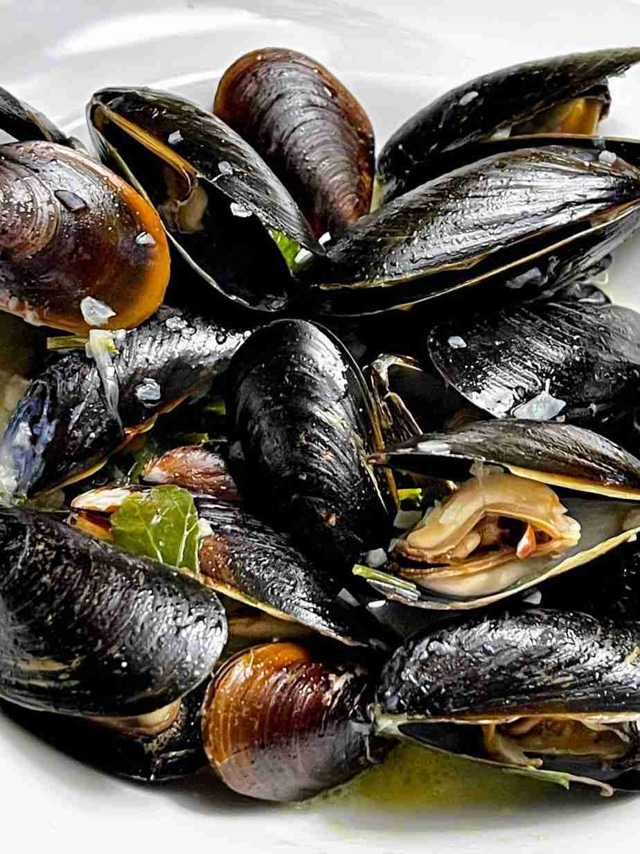 Classic French Mussels Dinner with Caterina