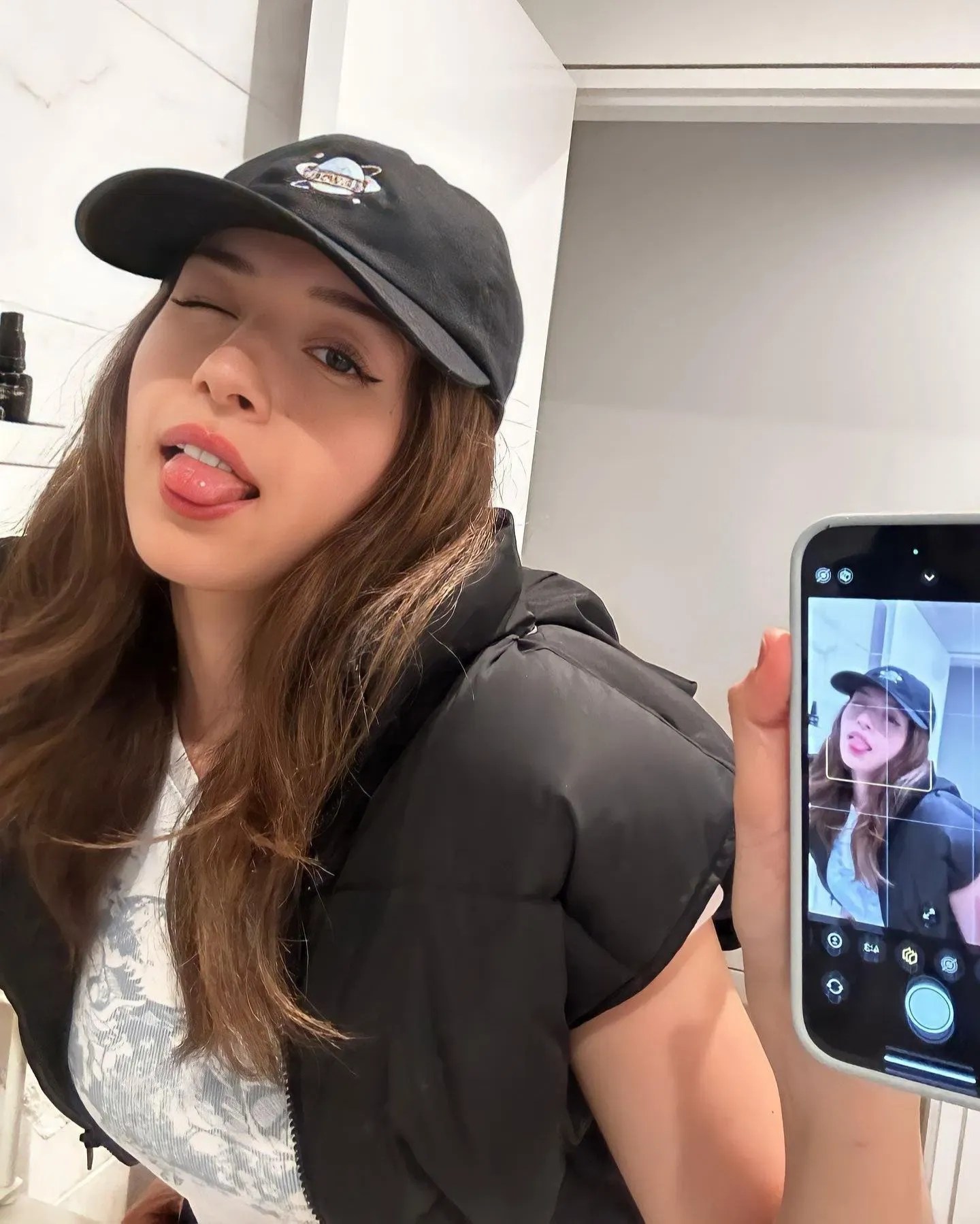 Pokimane Suffers Wardrobe Malfunction As Shirt Boasts Open Diply