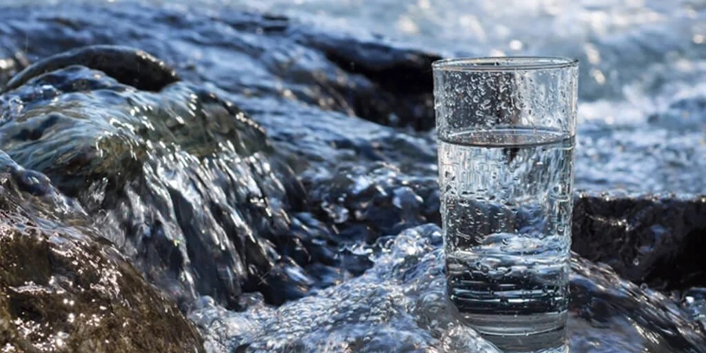 How to Choose Spring Water or Purified Water