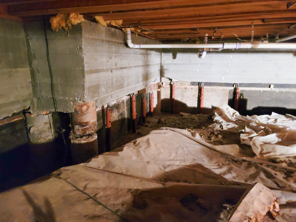 How to Prevent Moisture in Crawl Space