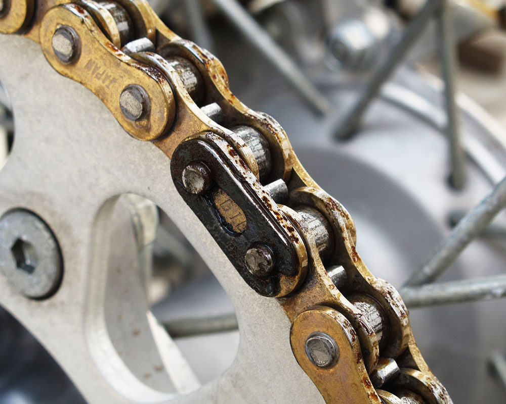 WD40 Chain Myth Busted! Plus Some Chain Love. Dirt Bike Test