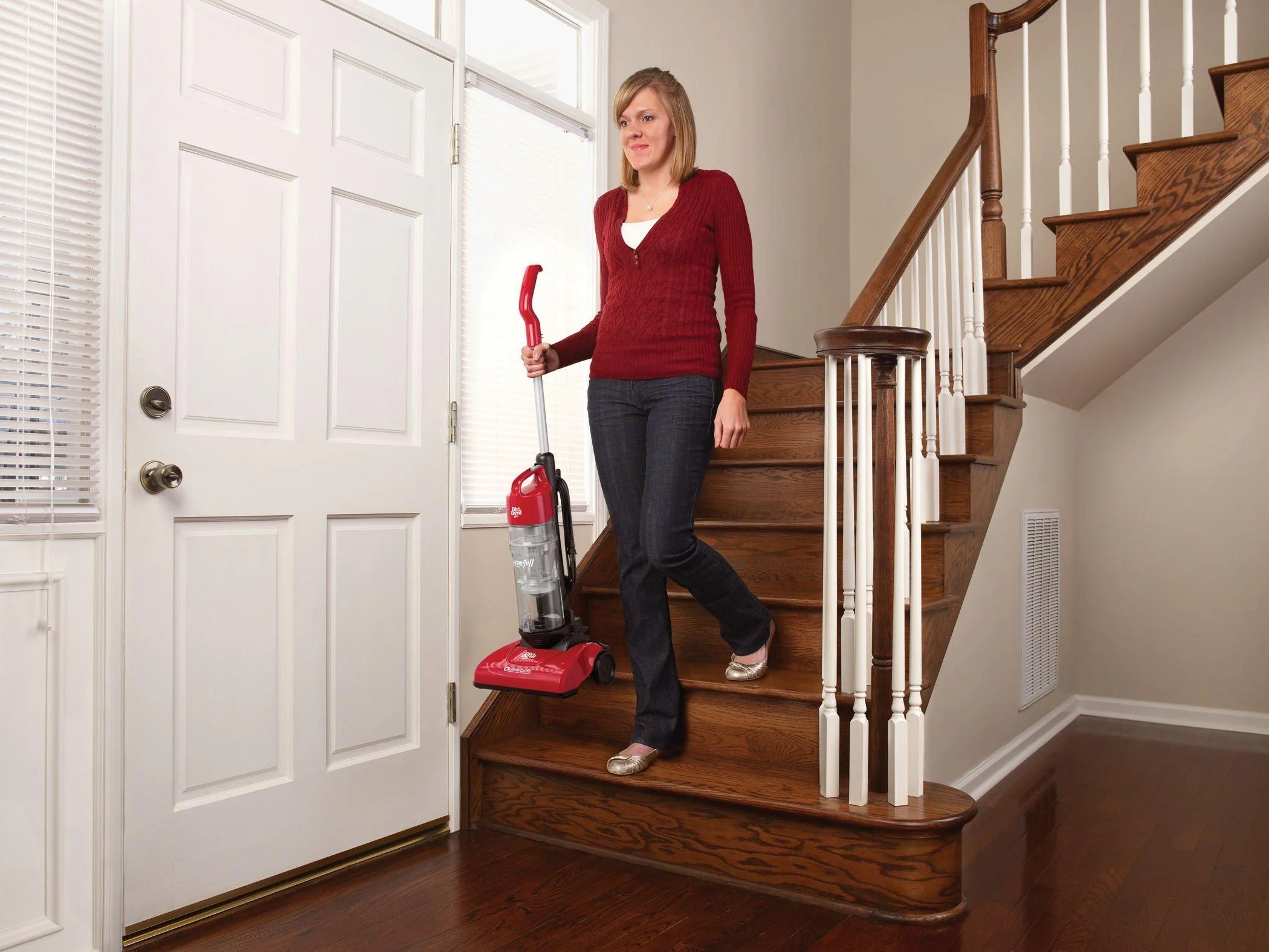 Dynamite Cyclonic II Upright Vacuum Dirtdevil