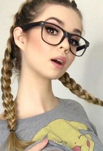 Morgan Lux - DirtyShip.com