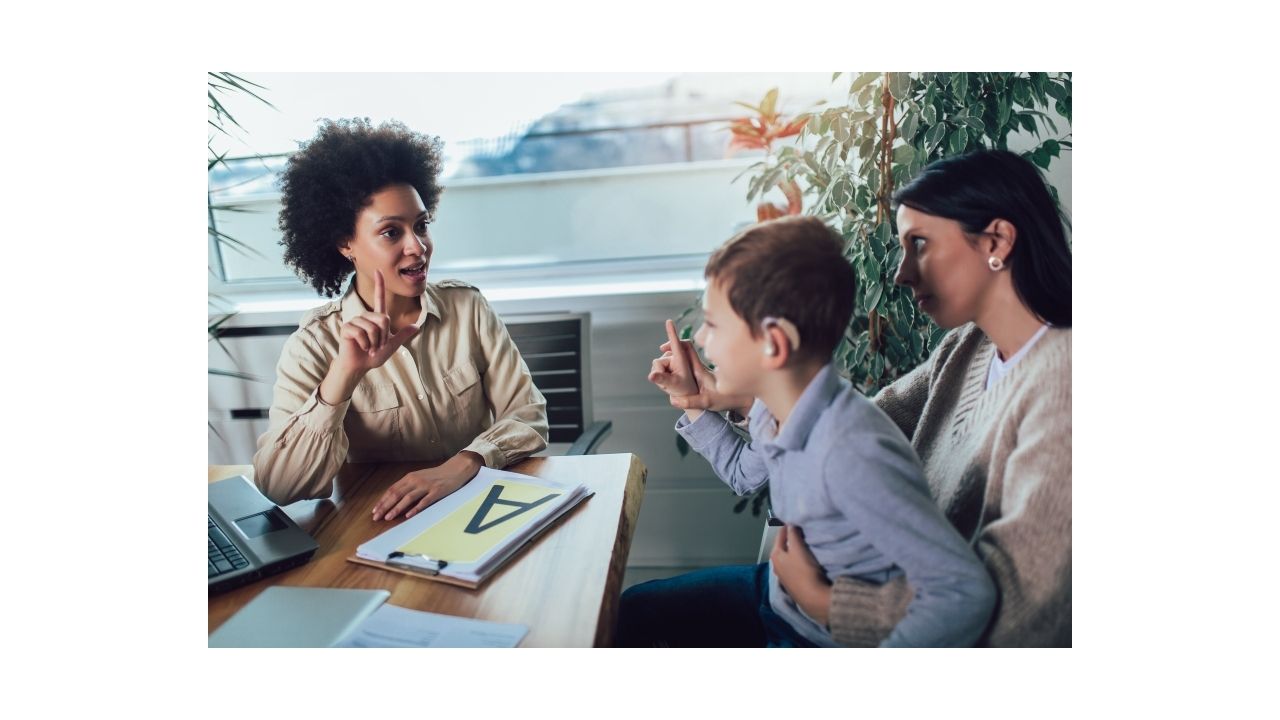 Can Deaf People Read & Write? How Do They Learn It? Disabilitease