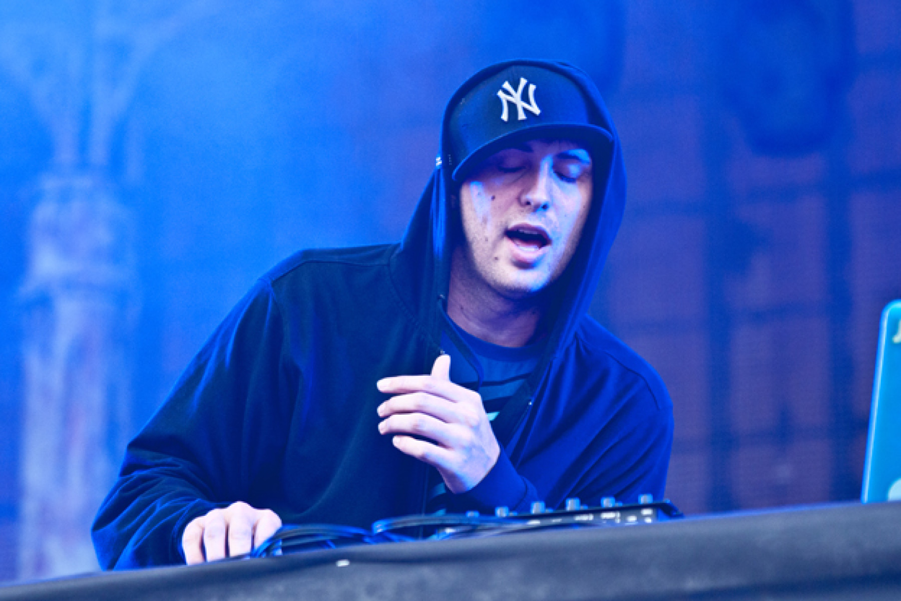 Best Pretty Lights Songs of All Time Top 5 Tracks Discotech The