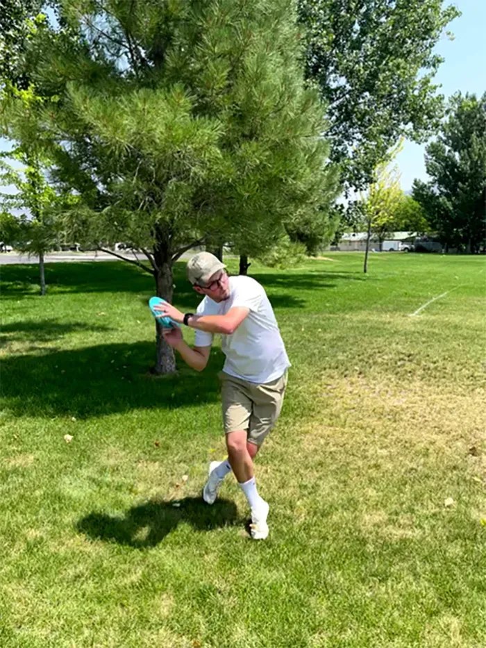 How to Throw a Forehand Disc Golf Discount Disc Golf