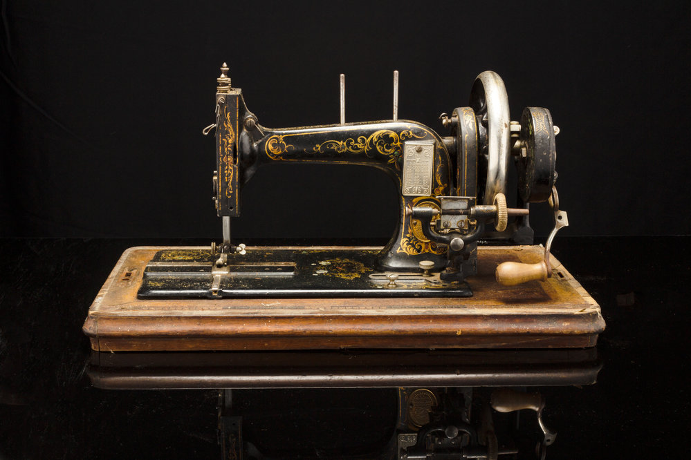 Hand Sewing Machine Cooby Farm Shellharbour City Council