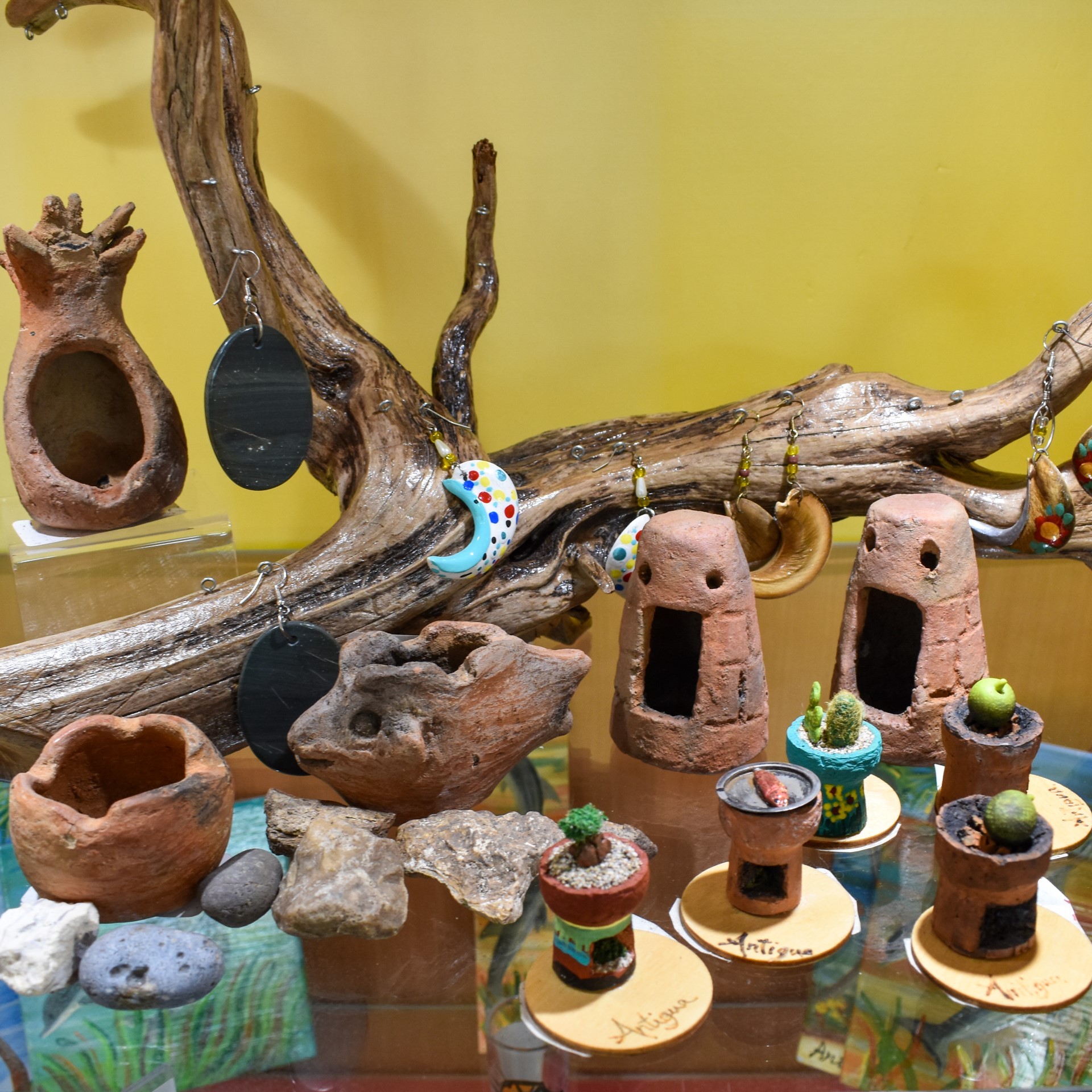 Authentic Antigua and Barbuda Discover Antigua Barbuda