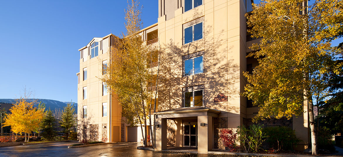 Sheraton Lakeside Terrace Villas in the Heart of the Valley Avon, CO