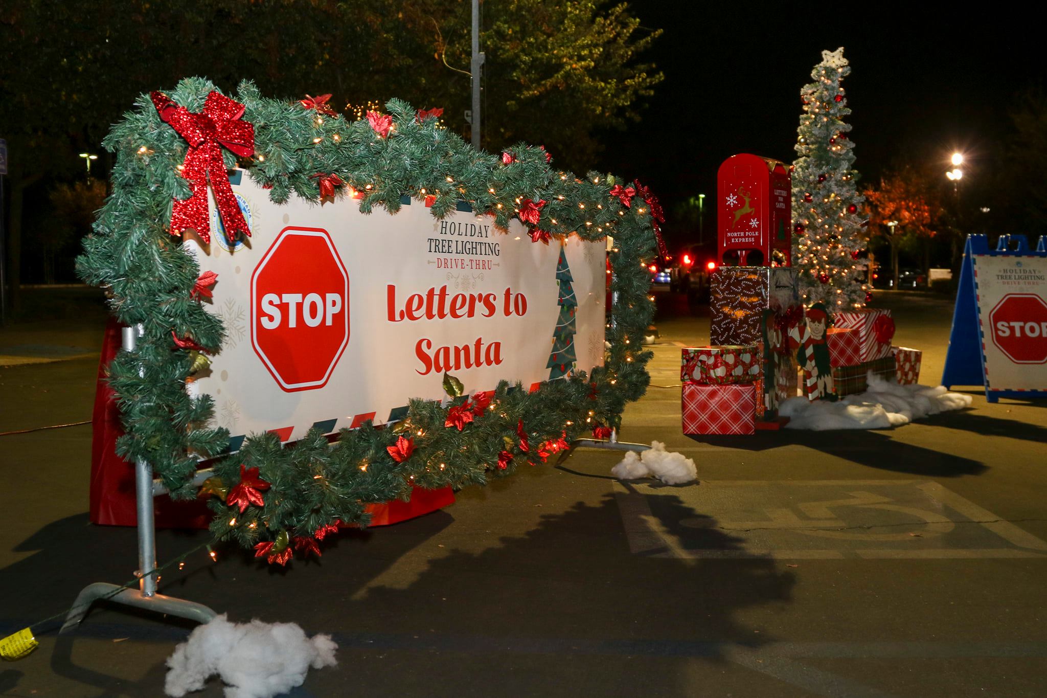 Holiday Tree Lighting DriveThru 2020 Photo Album Discover La Mirada
