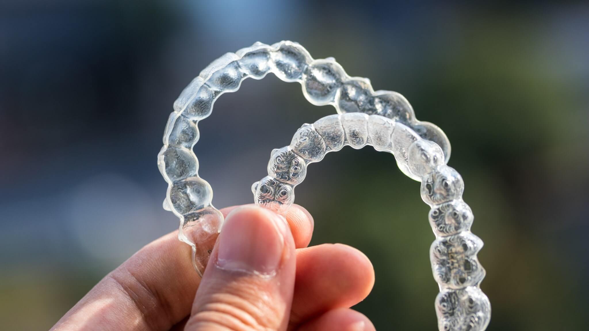 The Best Way to Clean Invisalign Retainers