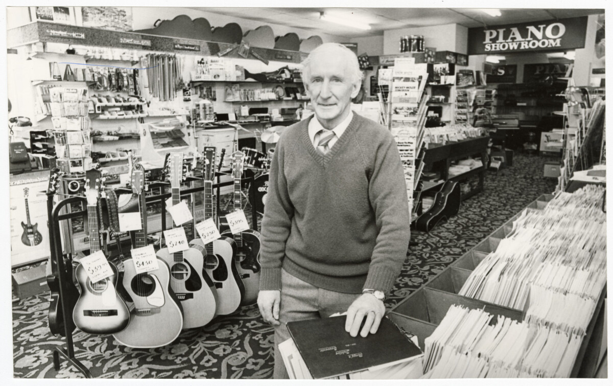 Bob Stafford, manager of Begg's Limited discoverywall.nz