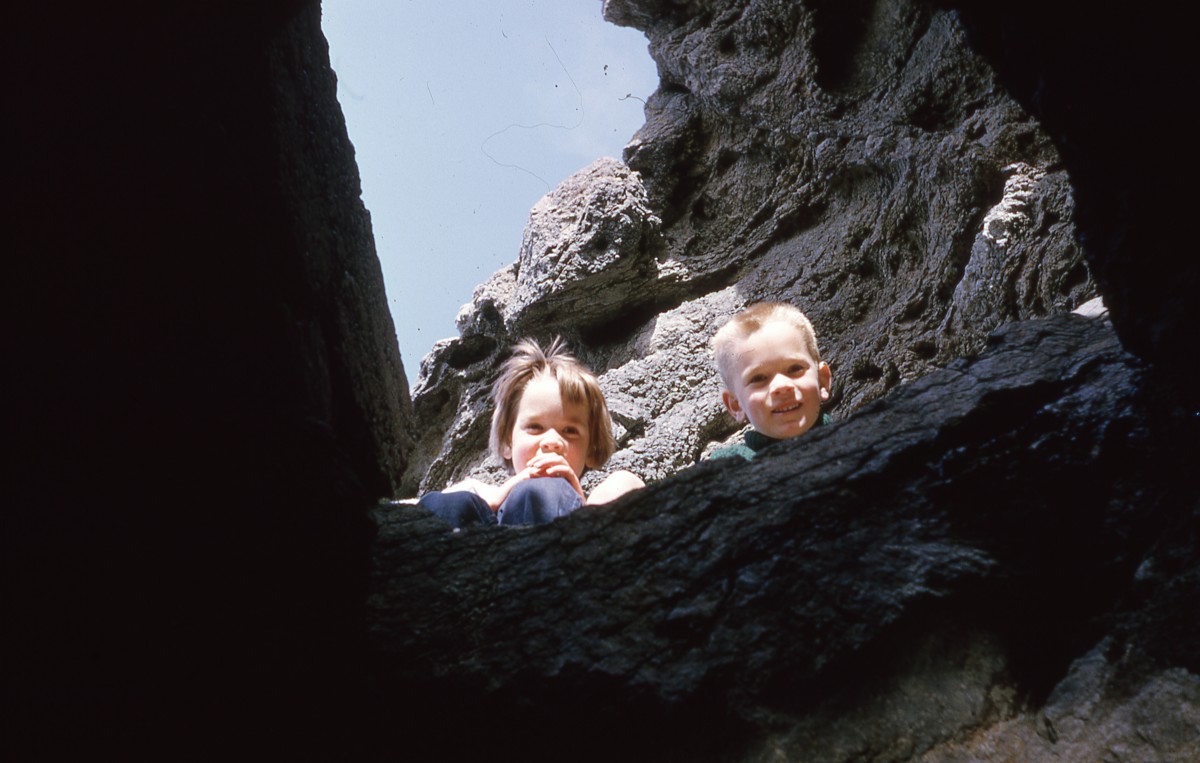 Cave Rock, Sumner discoverywall.nz