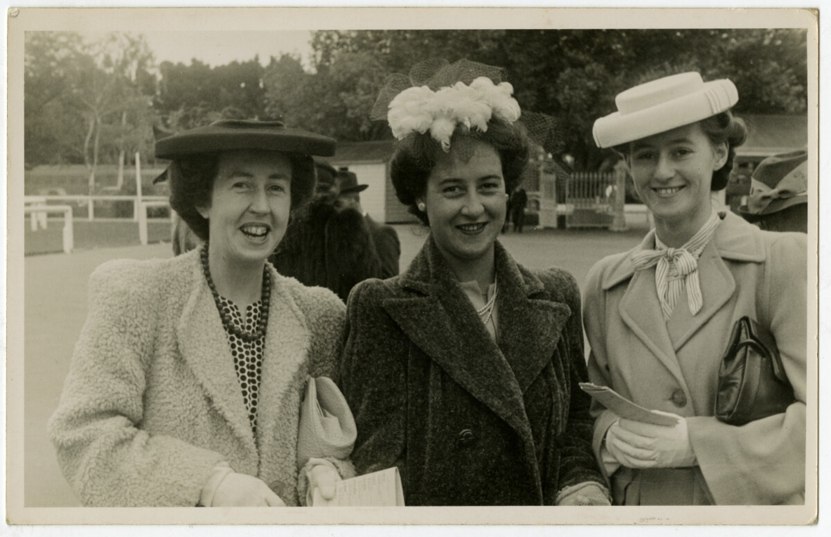 Three friends at Addington races discoverywall.nz