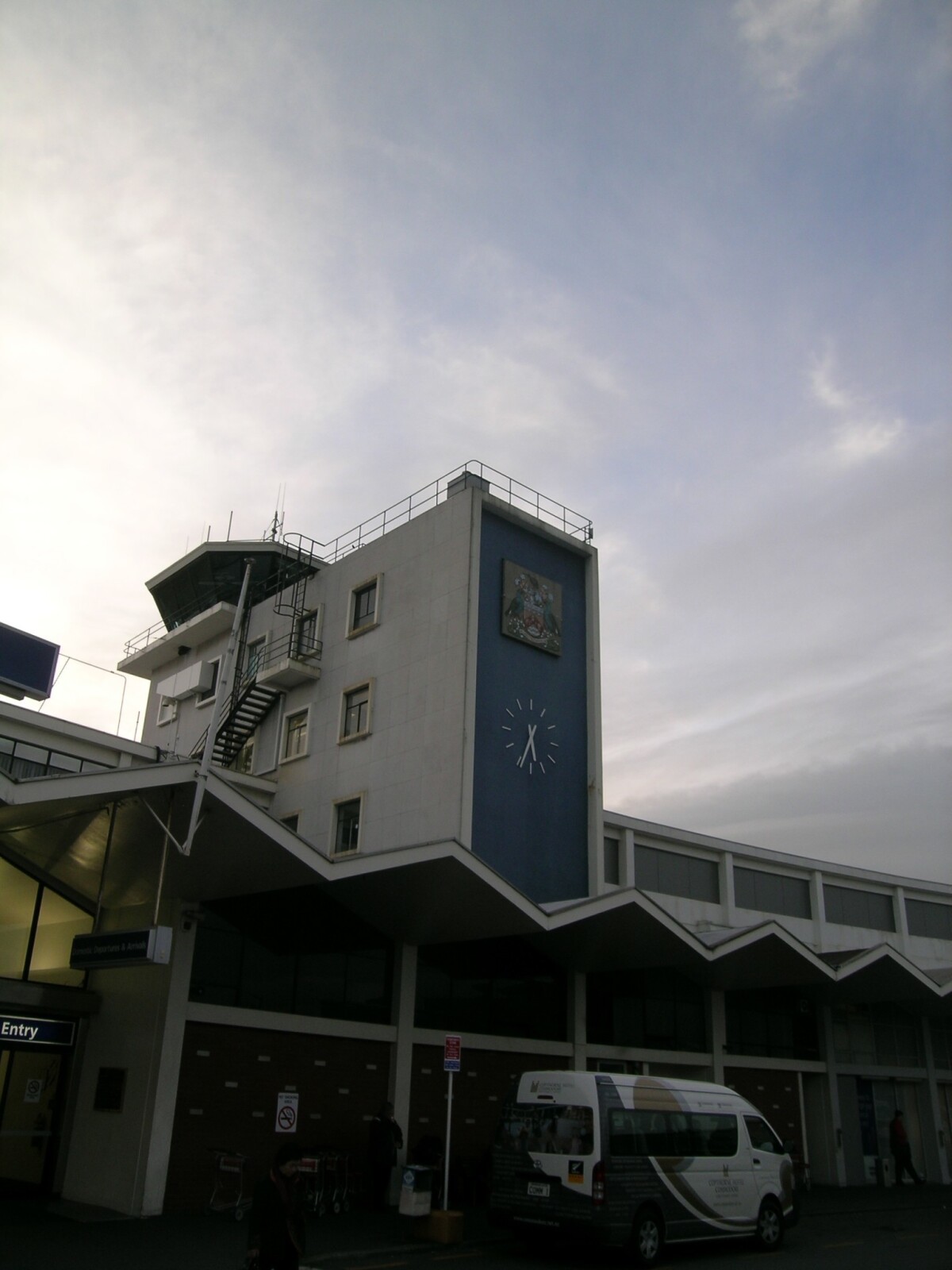 Taxiing Plane discoverywall.nz