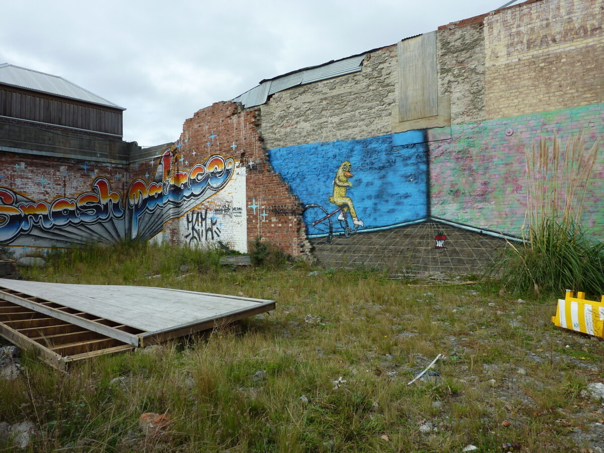 Street art at 160 High Street, Christchurch discoverywall.nz