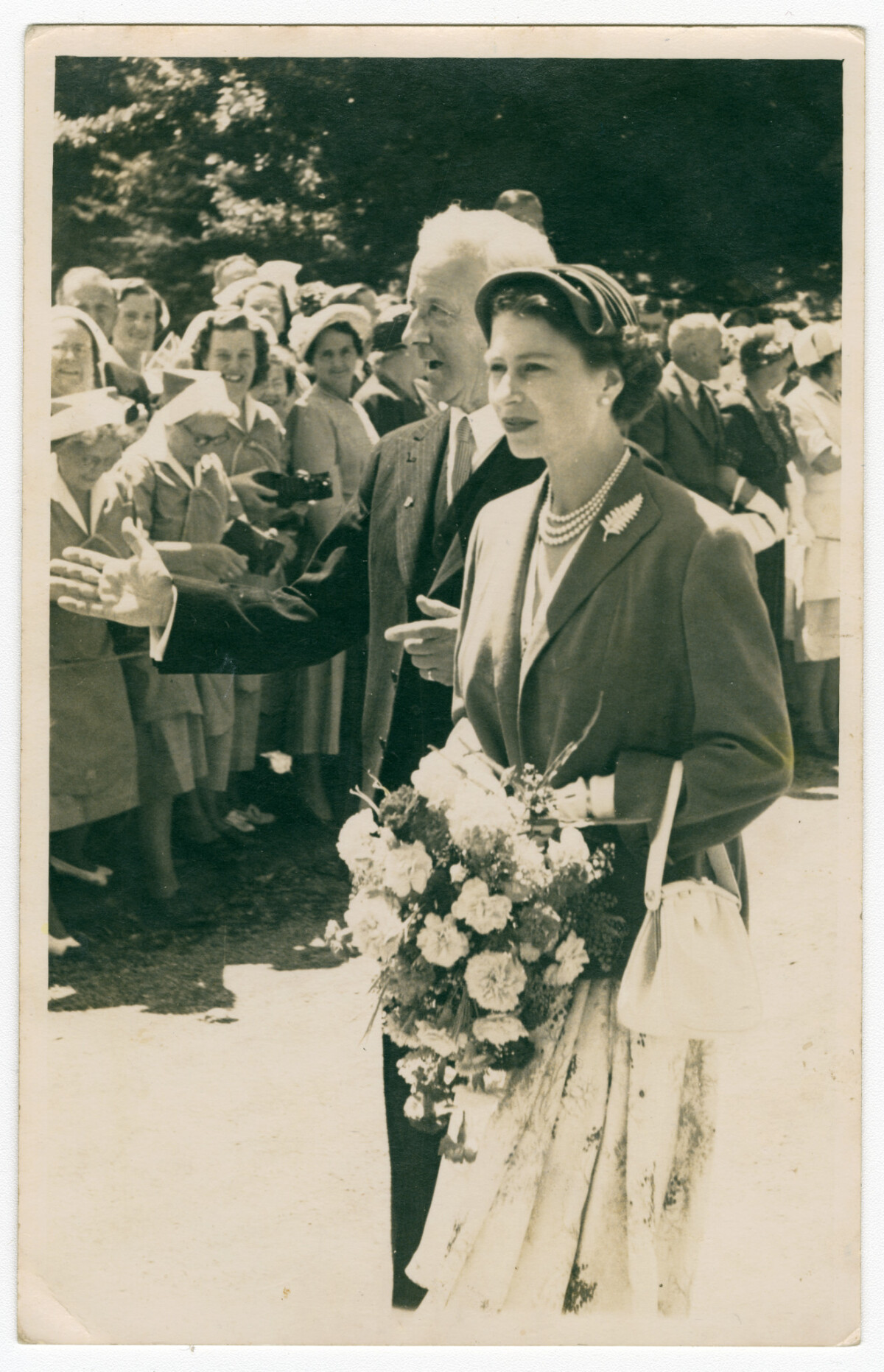 Royal Visit of Queen Elizabeth II discoverywall.nz