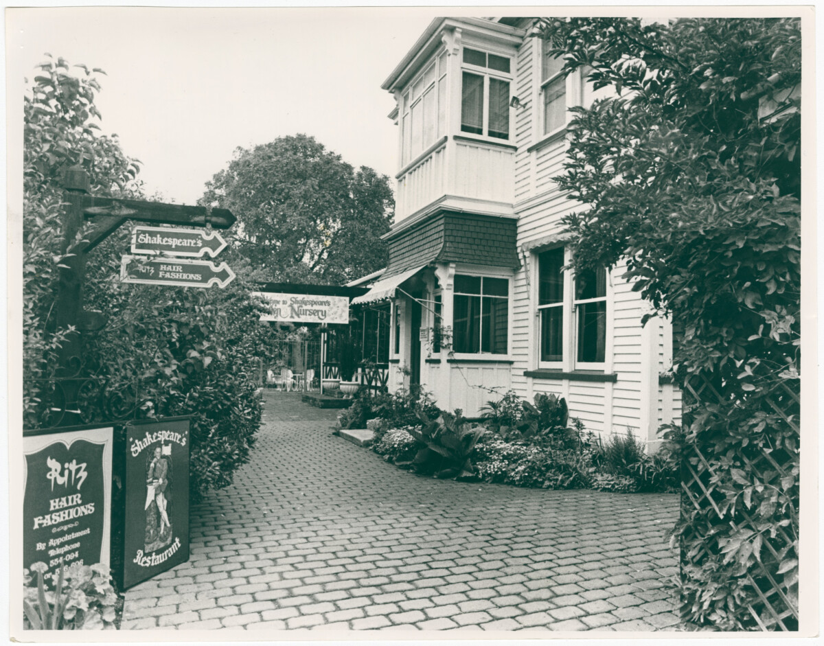 Leinster House restaurant discoverywall.nz