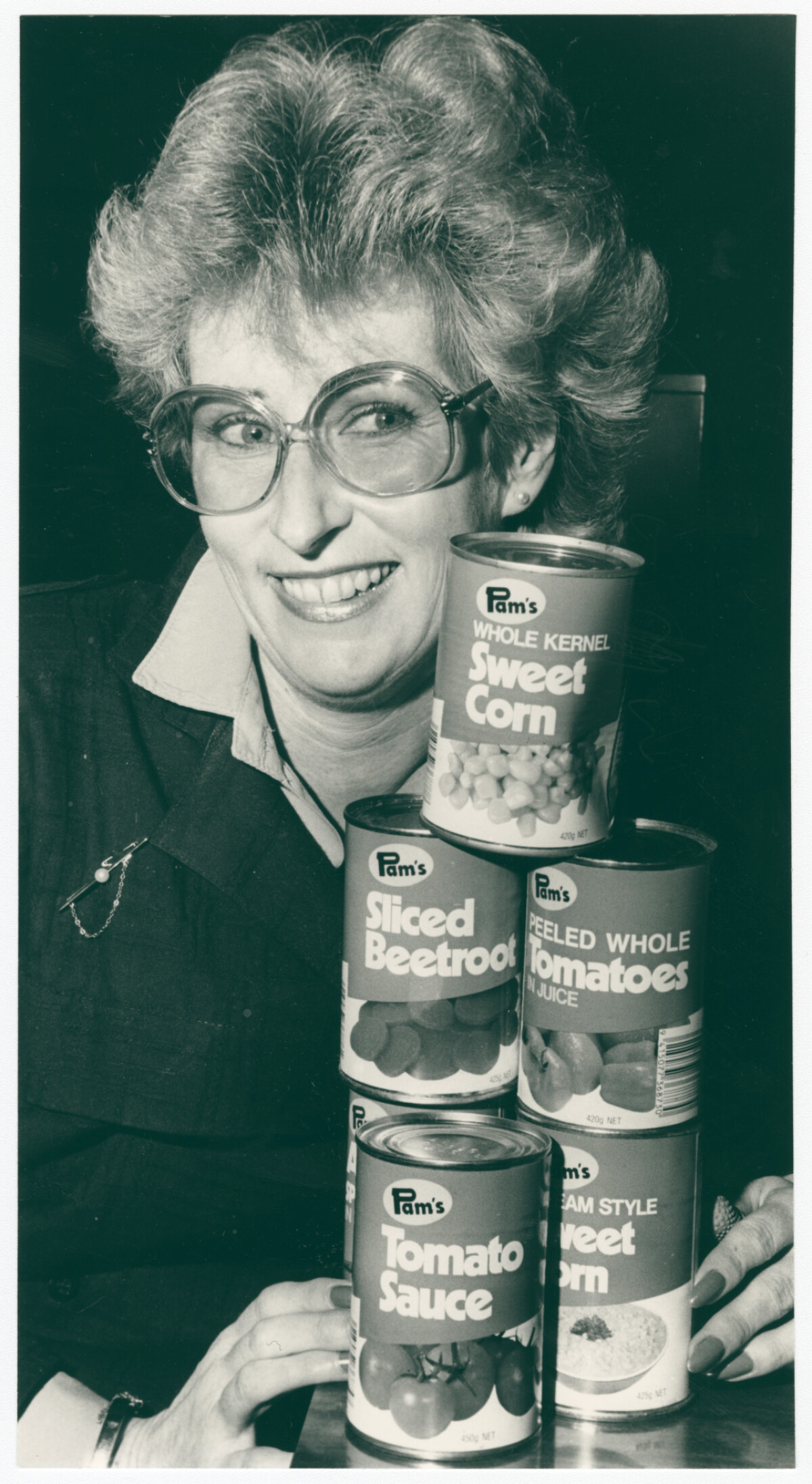 Linda Clarke with Pams canned foods discoverywall.nz