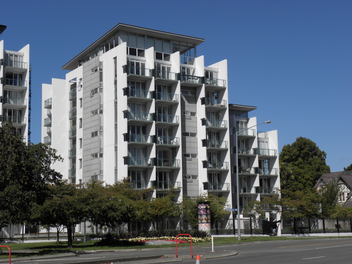 Park Terrace, modern apartment building. discoverywall.nz