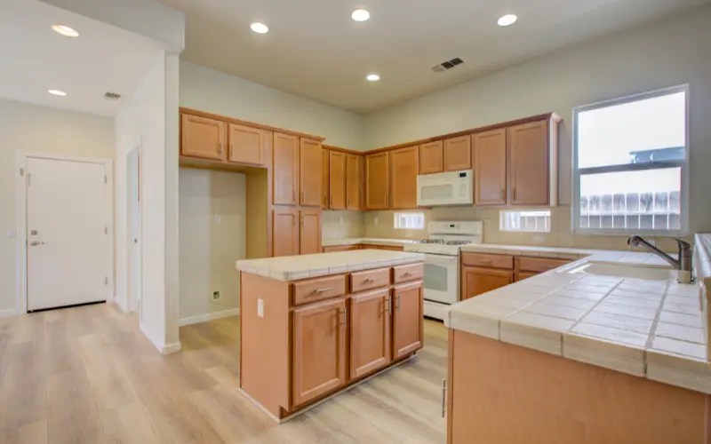 Do You Put Handles On Fake Drawers? (Answered) DiscussDiy