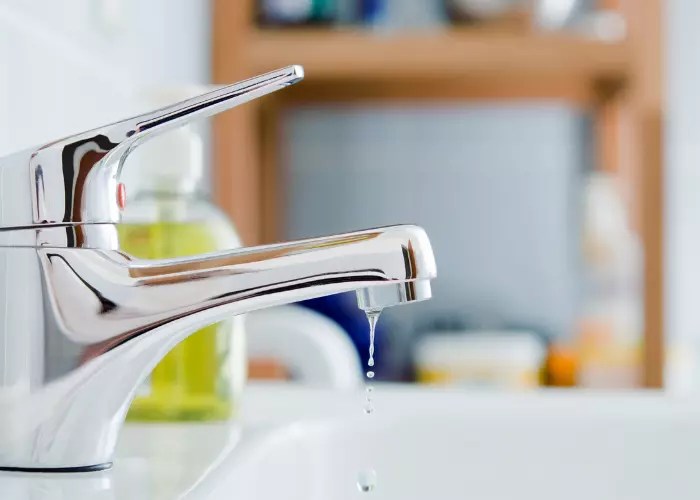 No Water Coming Out of Bathroom Faucet (Causes and Fixes) DiscussDiy