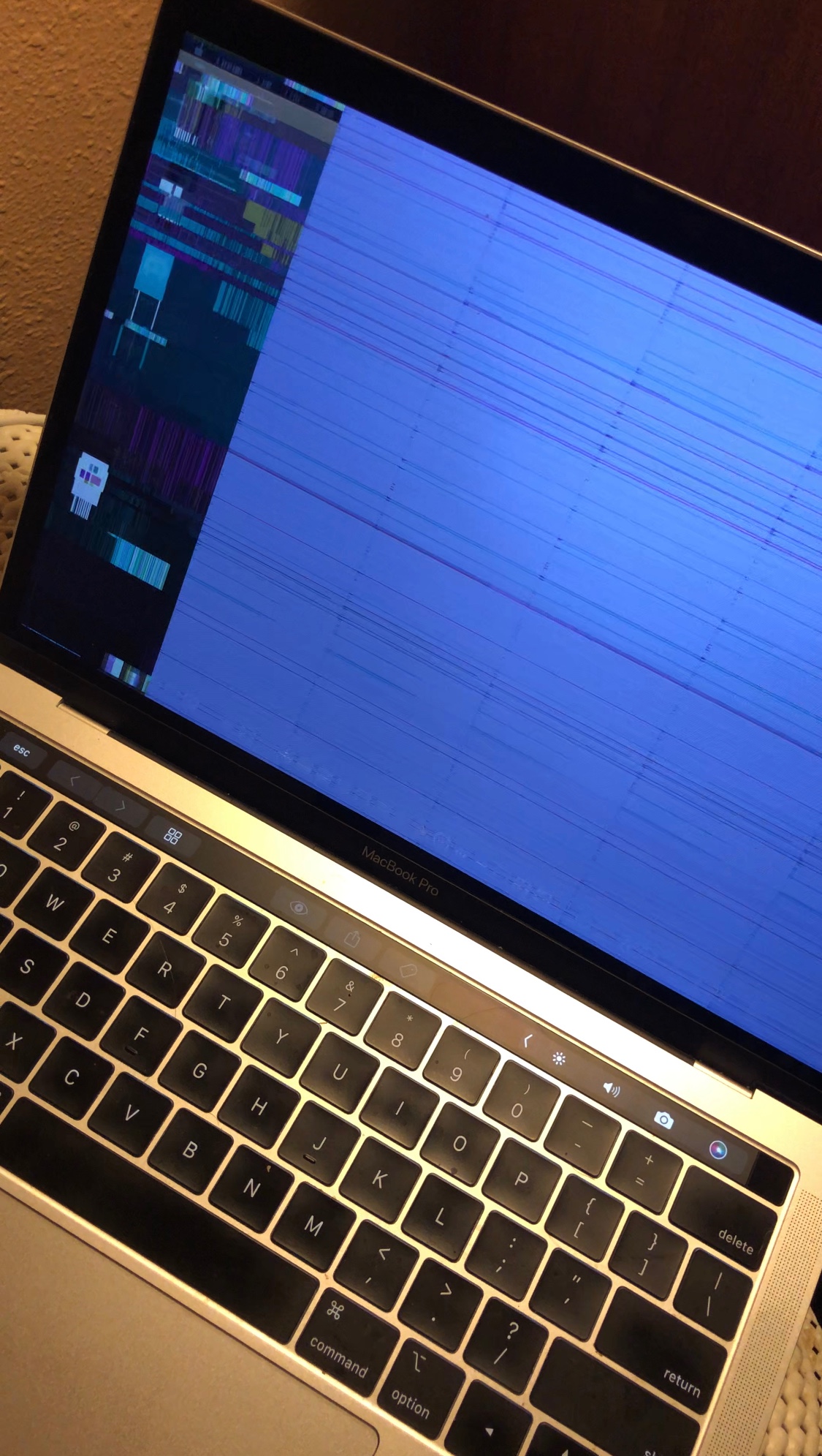 Flickering screen on MacBook Pro (2019) Apple Community