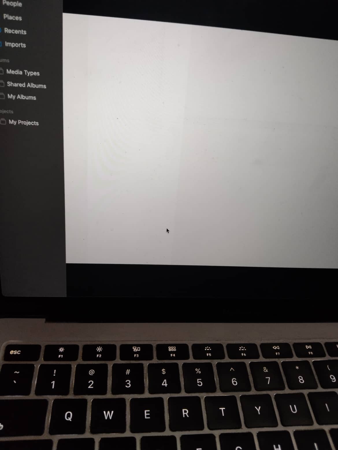 Vertical stripe on mac screen Apple Community