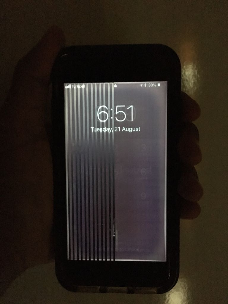 my iphone 7 screen show white line and no… Apple Community
