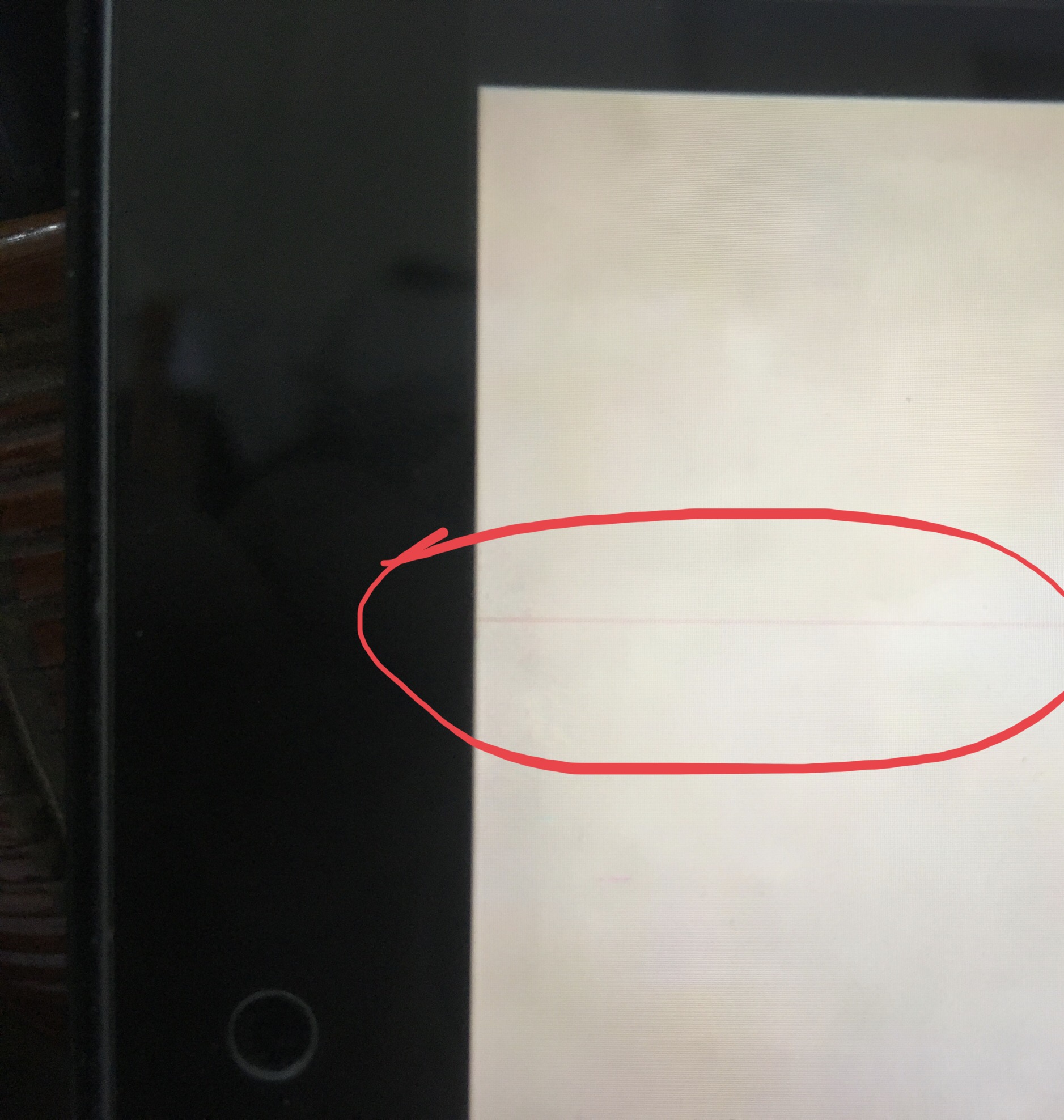 ipad pro 10.5 thin red line across the sc… Apple Community