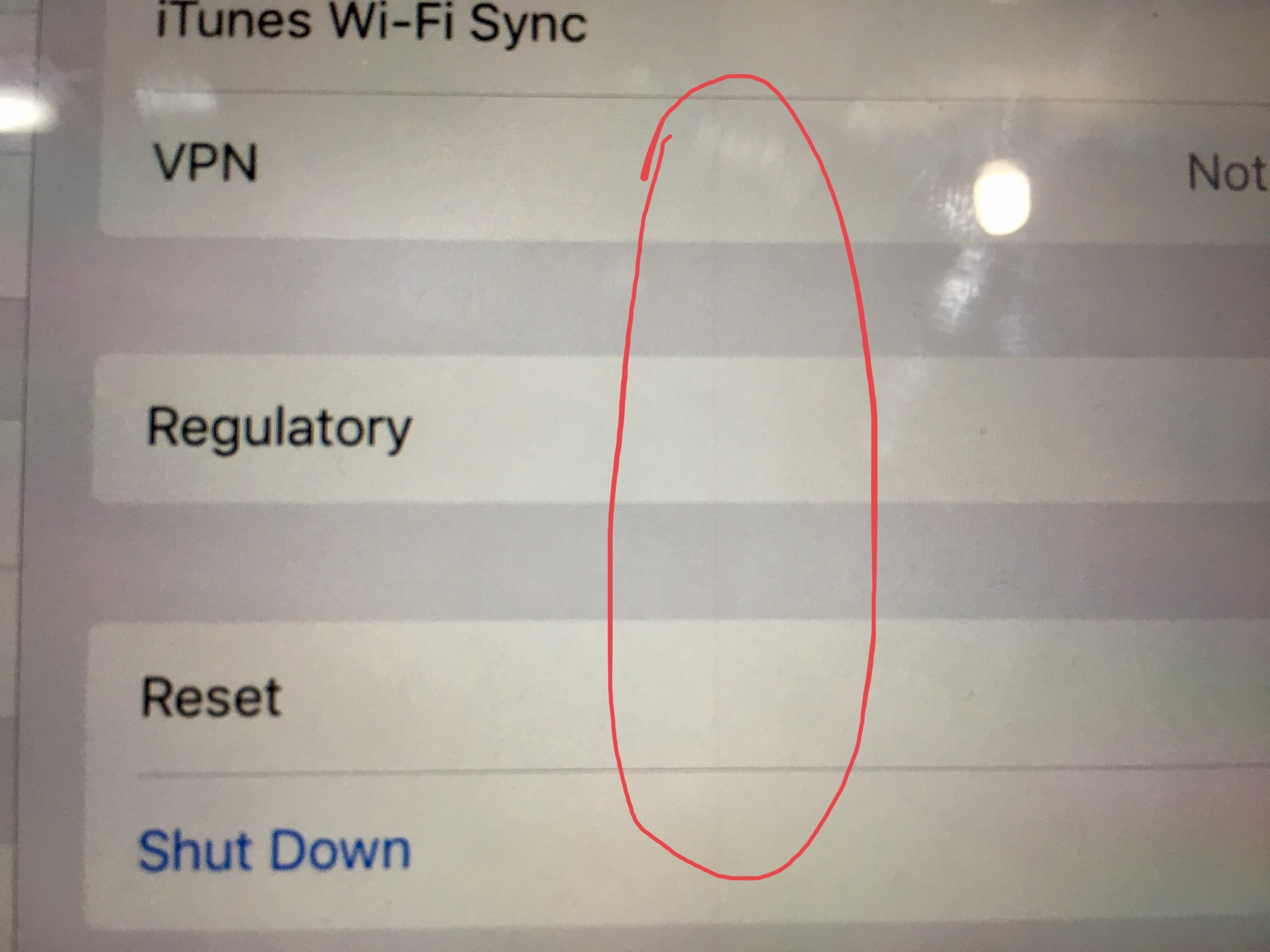 ipad pro 10.5 thin red line across the sc… Apple Community