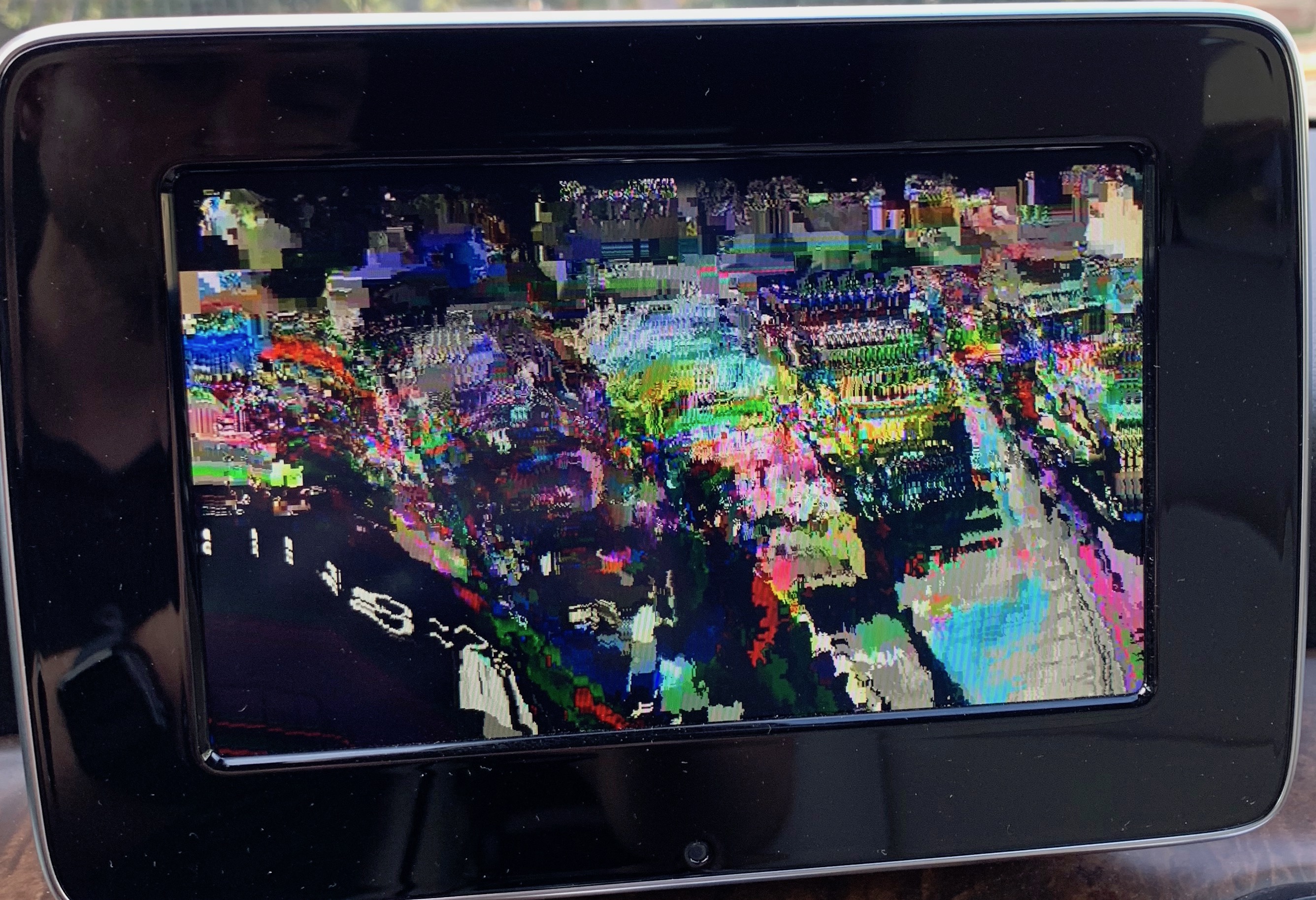 iPhone Xs CarPlay Scrambled Screen? Apple Community