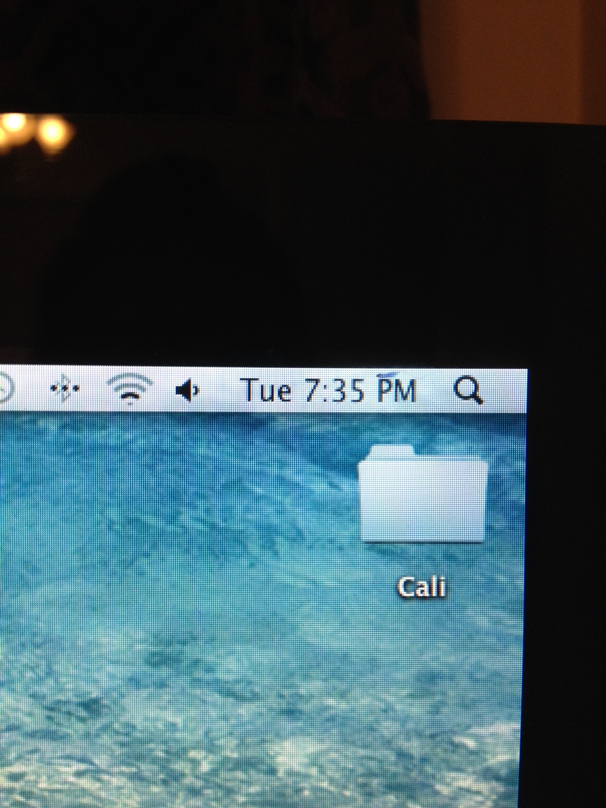 HELP!! Why is there a blue line on my scr… Apple Community