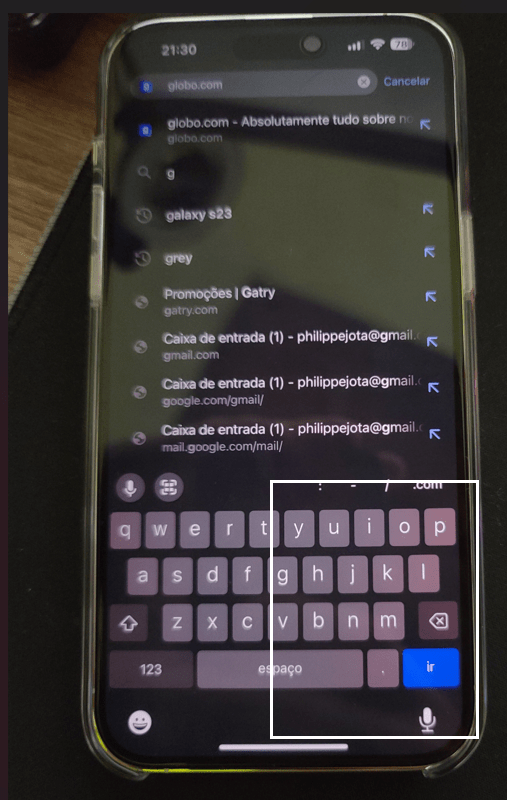 Pink tint on the edge of the screen Apple Community