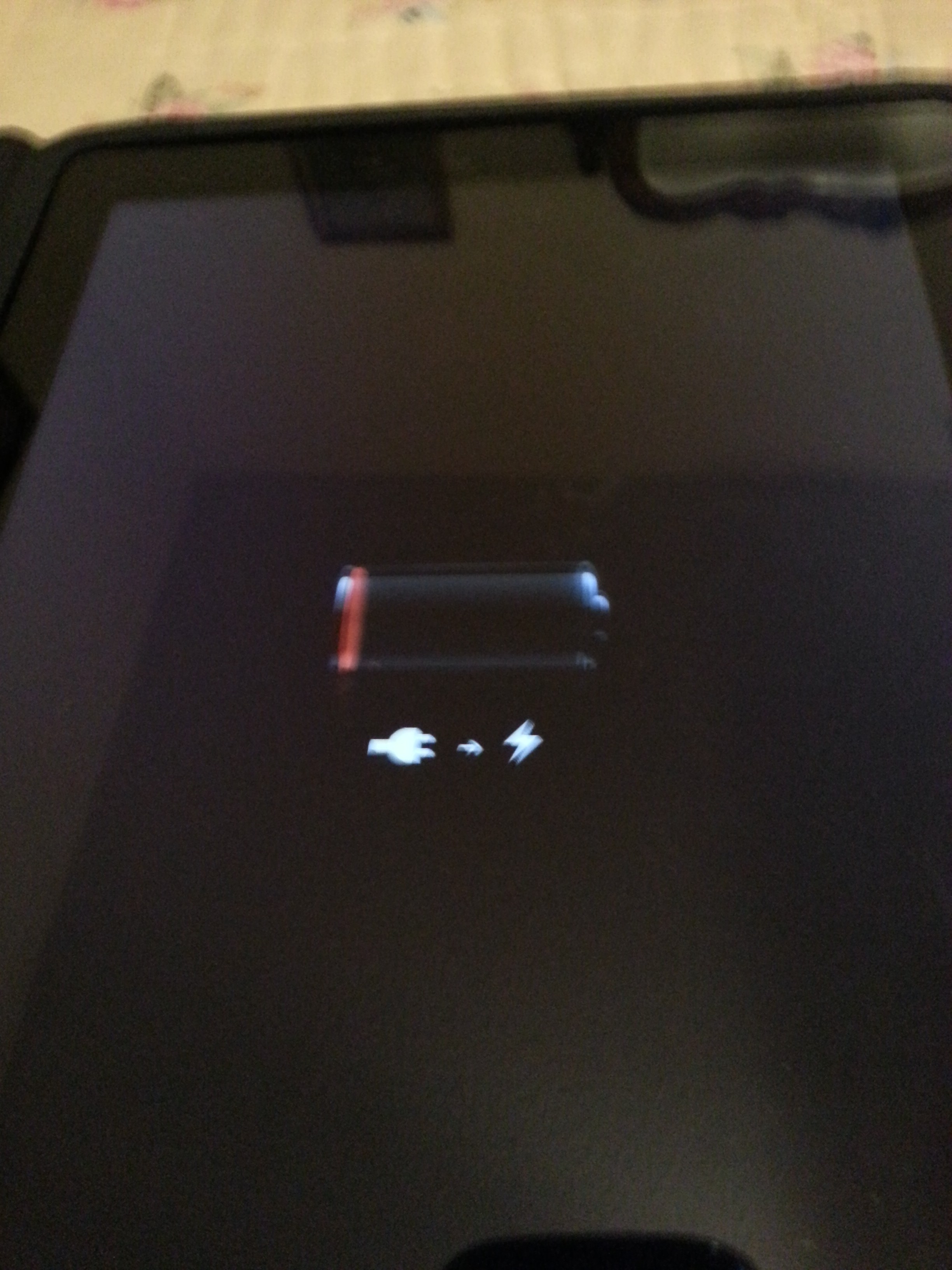 Ipad wont turn on. in center of screen t… Apple Community